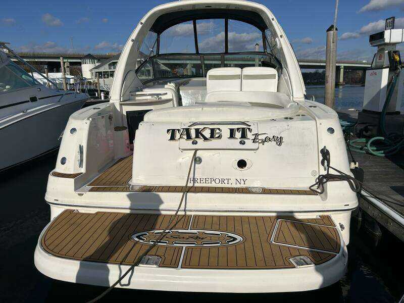 32ft Sea Ray Yacht For Sale