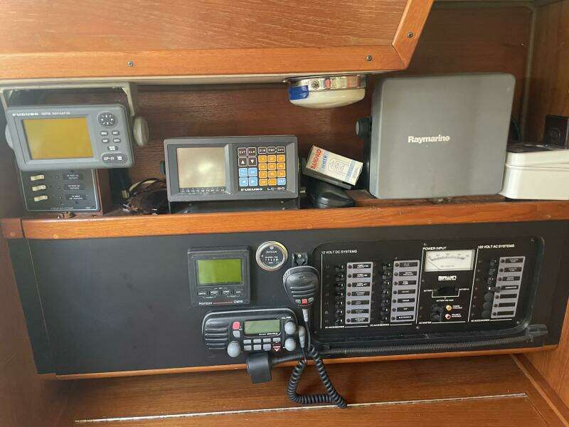 38ft Irwin Yacht For Sale