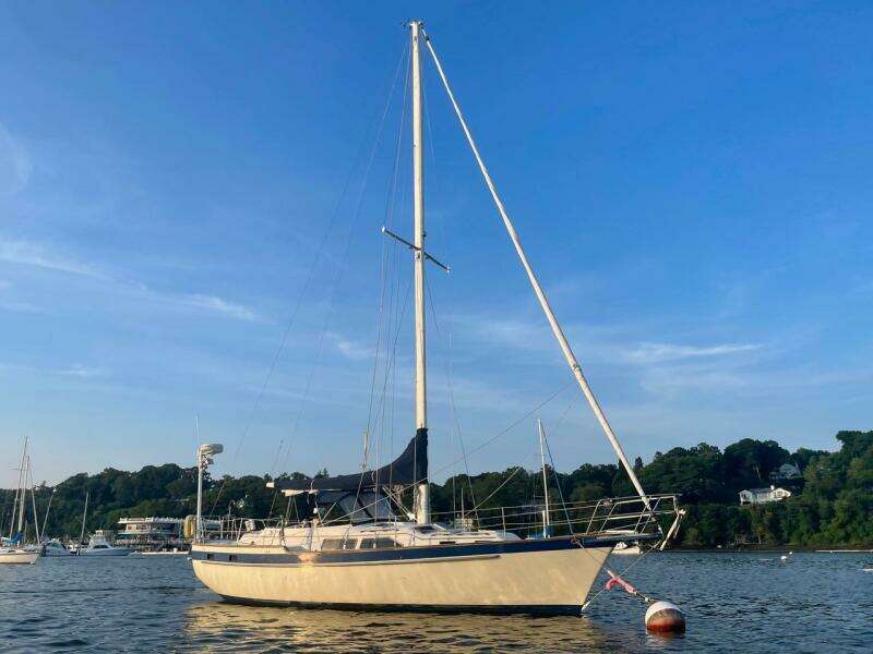 38ft Irwin Yacht For Sale
