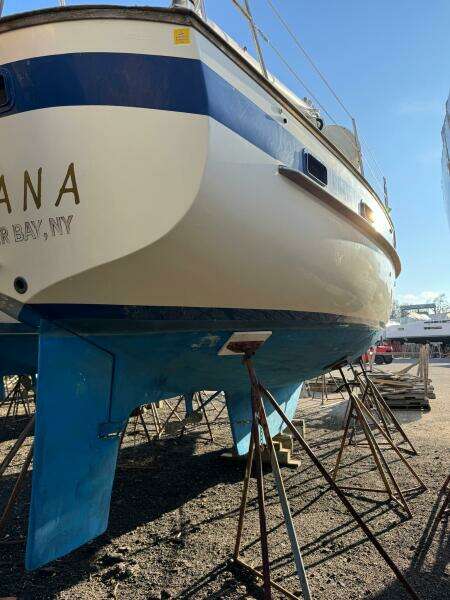 38ft Irwin Yacht For Sale