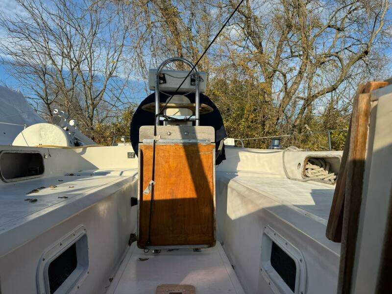 38ft Irwin Yacht For Sale