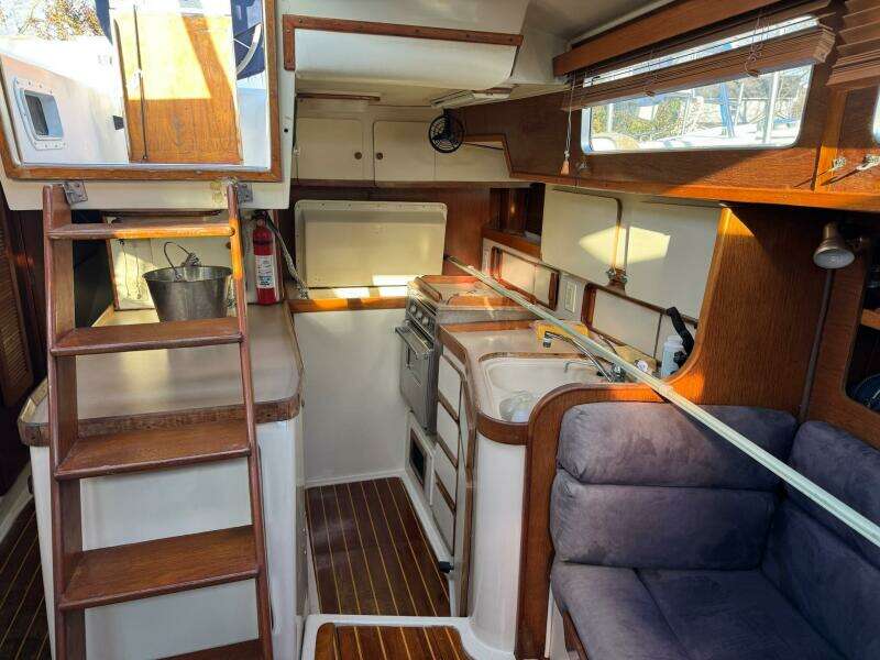 38ft Irwin Yacht For Sale