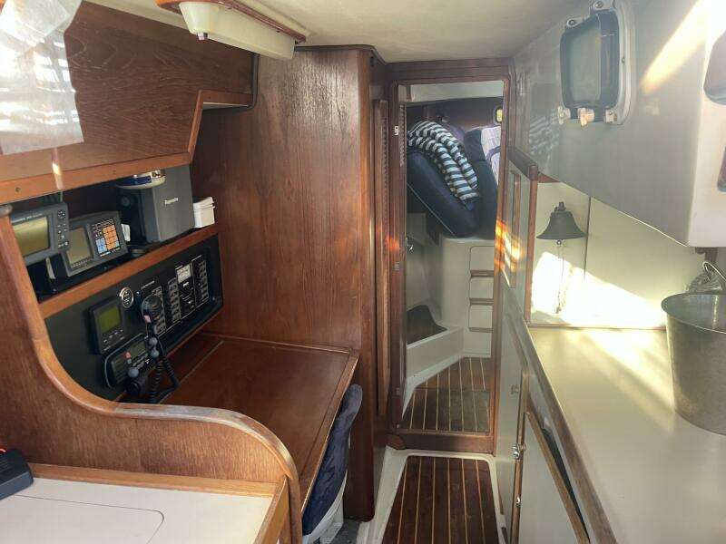 38ft Irwin Yacht For Sale