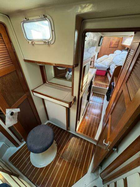 38ft Irwin Yacht For Sale