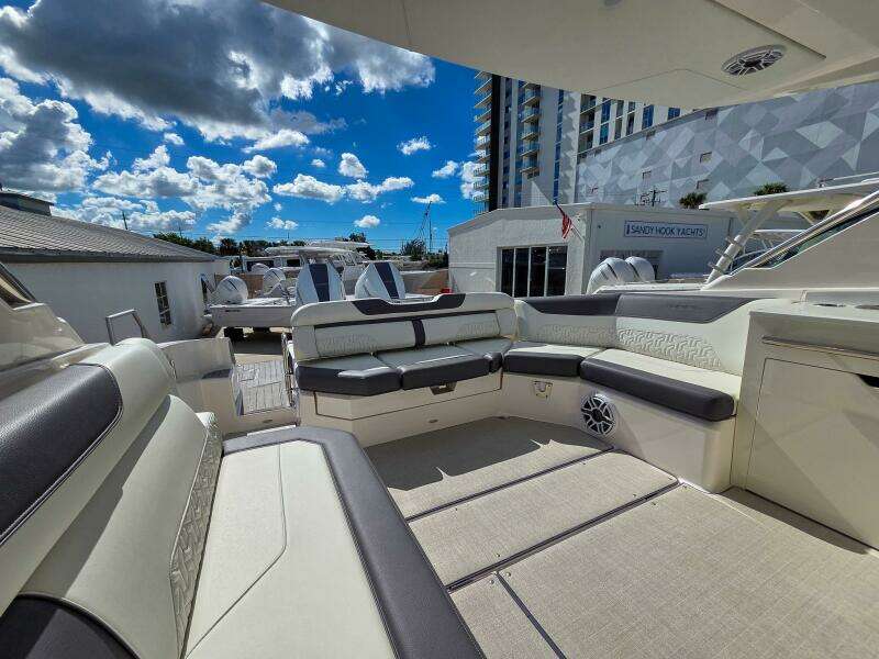 36ft Regal Yacht For Sale