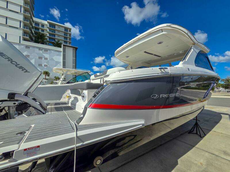 36ft Regal Yacht For Sale