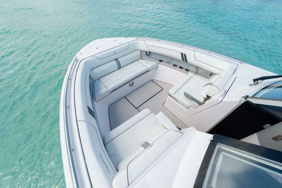 36ft Regal Yacht For Sale