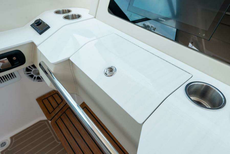 36ft Regal Yacht For Sale