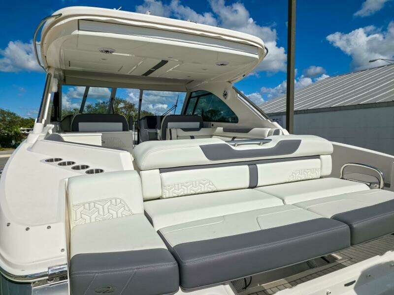 36ft Regal Yacht For Sale