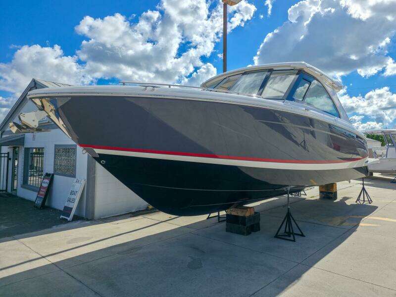 36ft Regal Yacht For Sale