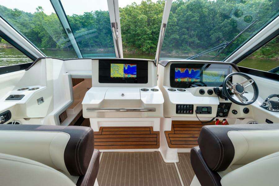 36ft Regal Yacht For Sale