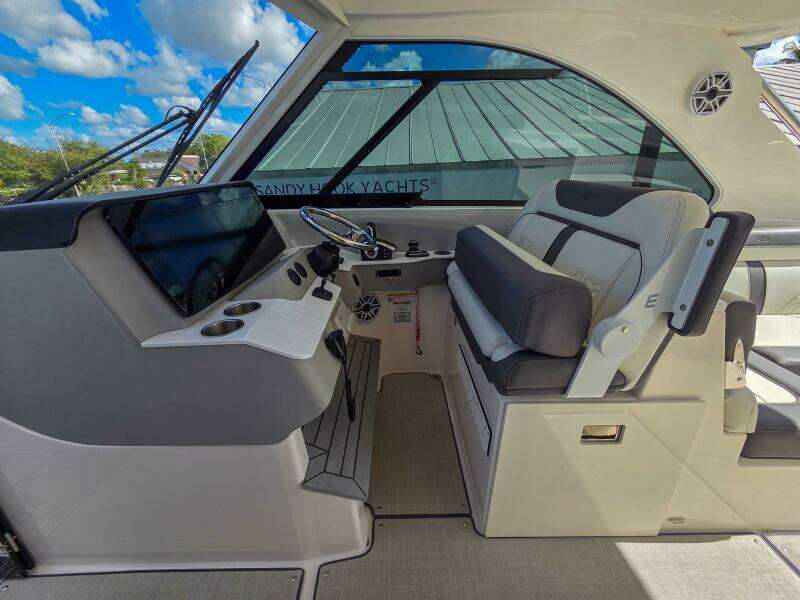 36ft Regal Yacht For Sale