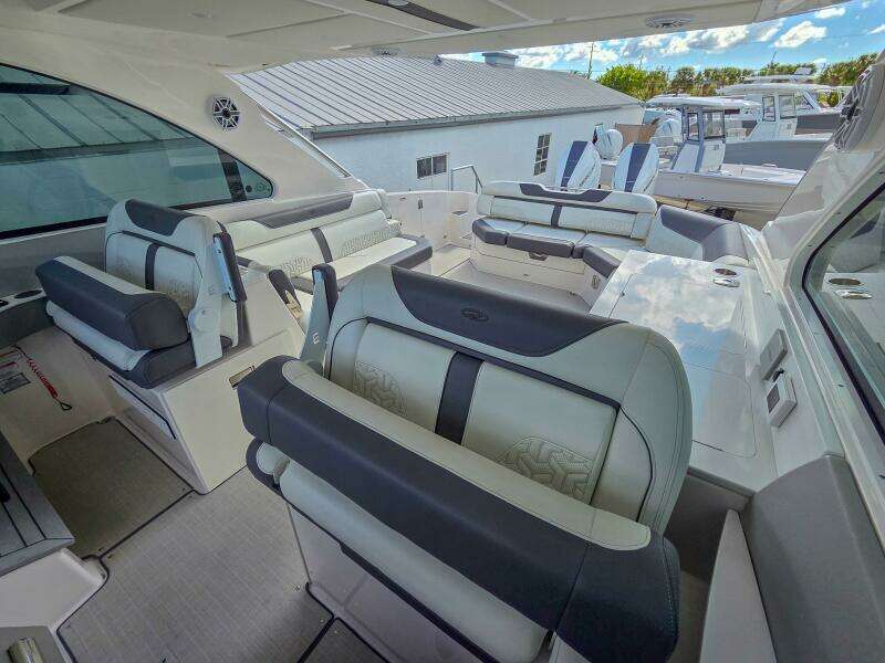 36ft Regal Yacht For Sale