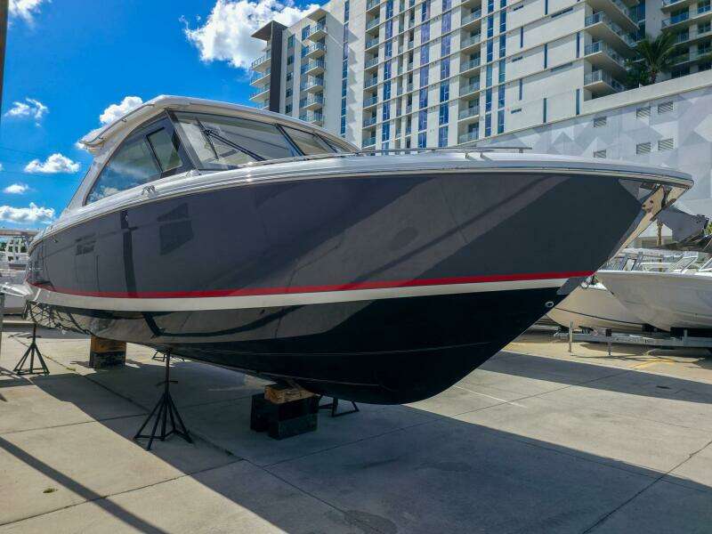 36ft Regal Yacht For Sale