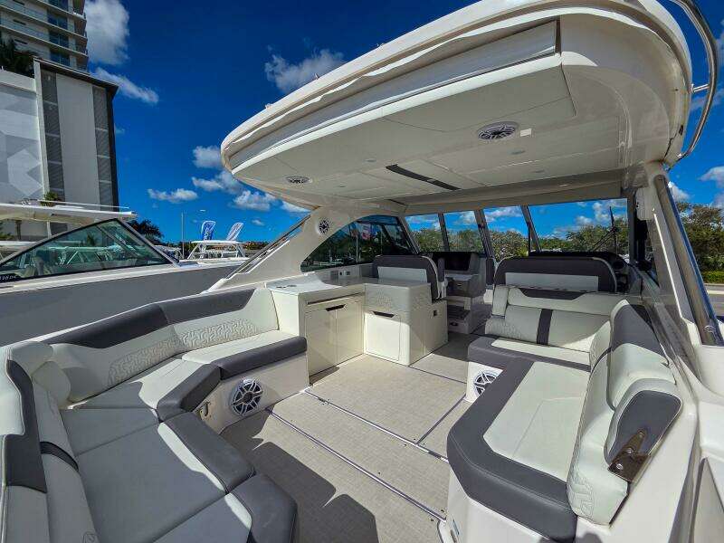 36ft Regal Yacht For Sale