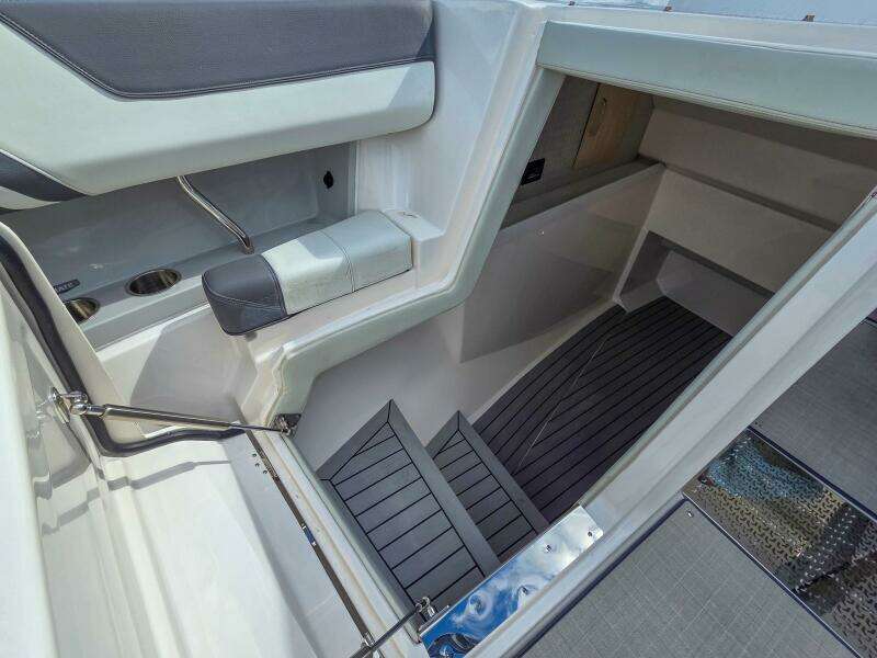 36ft Regal Yacht For Sale