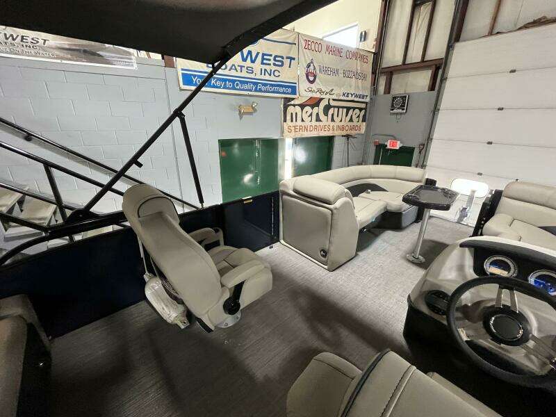 22ft Barletta Yacht For Sale