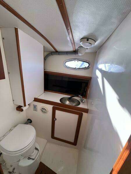 Harmony 40ft Matthews Yacht For Sale