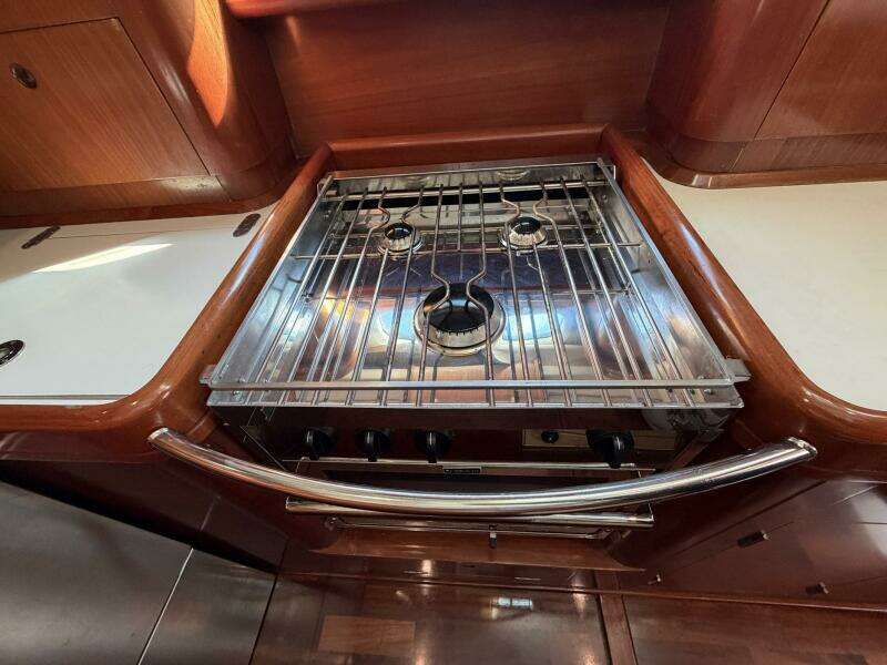 Nae Hassle 57ft Beneteau Yacht For Sale