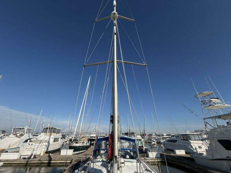 Nae Hassle 57ft Beneteau Yacht For Sale