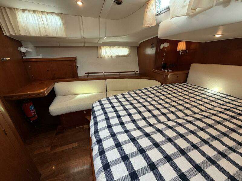 Nae Hassle 57ft Beneteau Yacht For Sale