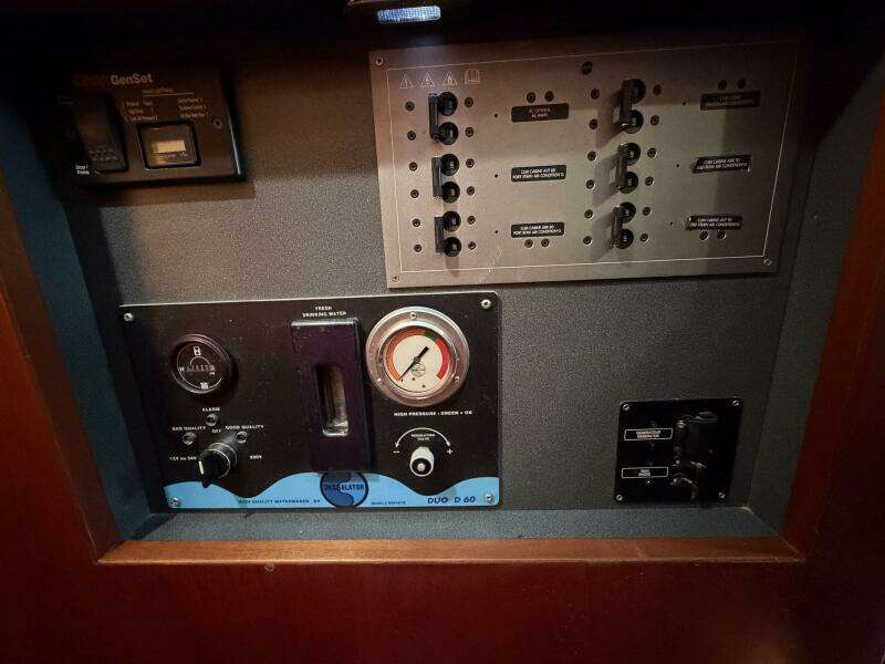 Nae Hassle 57ft Beneteau Yacht For Sale