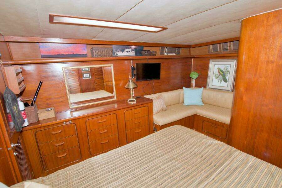 Moonlighter 44ft Gulfstar Yacht For Sale