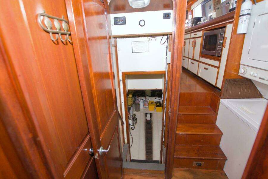 Moonlighter 44ft Gulfstar Yacht For Sale