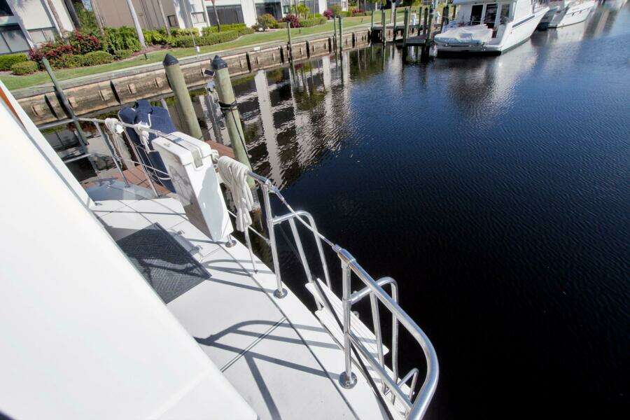 Moonlighter 44ft Gulfstar Yacht For Sale