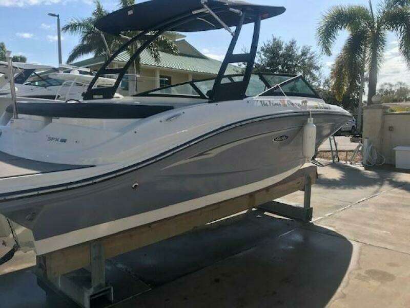 19ft Sea Ray Yacht For Sale
