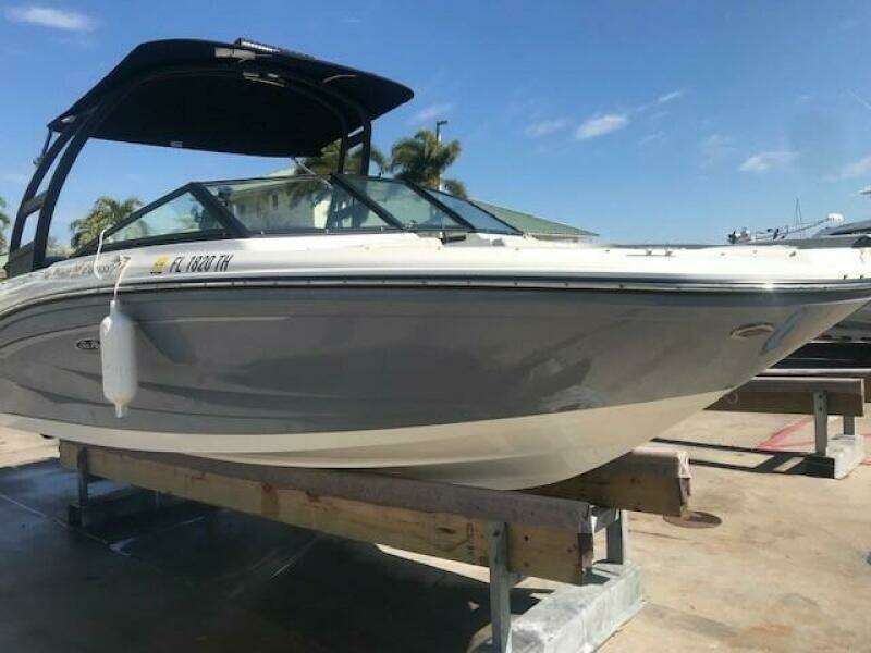 19ft Sea Ray Yacht For Sale