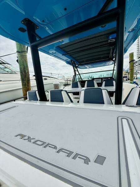 37ft Axopar Yacht For Sale