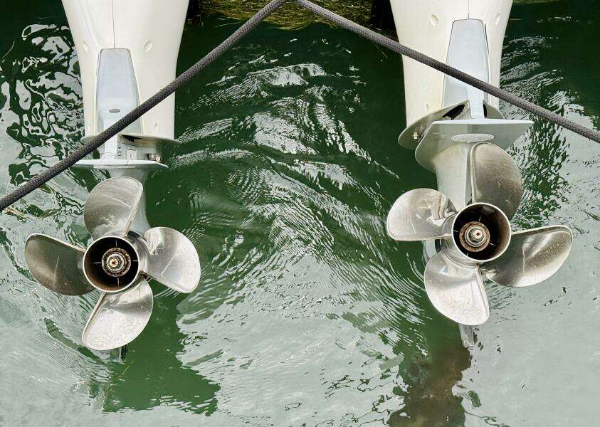 37ft Axopar Yacht For Sale