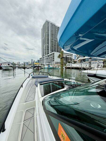 37ft Axopar Yacht For Sale