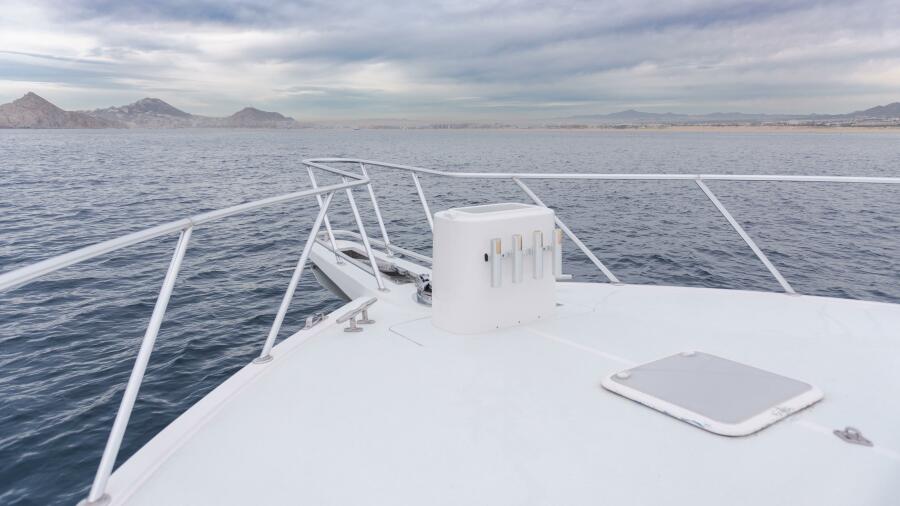 55' 2000 Viking 55 Convertible