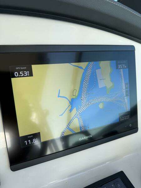 27ft Boston Whaler Yacht For Sale