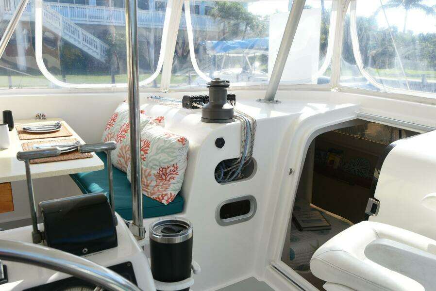Mano Illio 41ft Maine Cat Yacht For Sale
