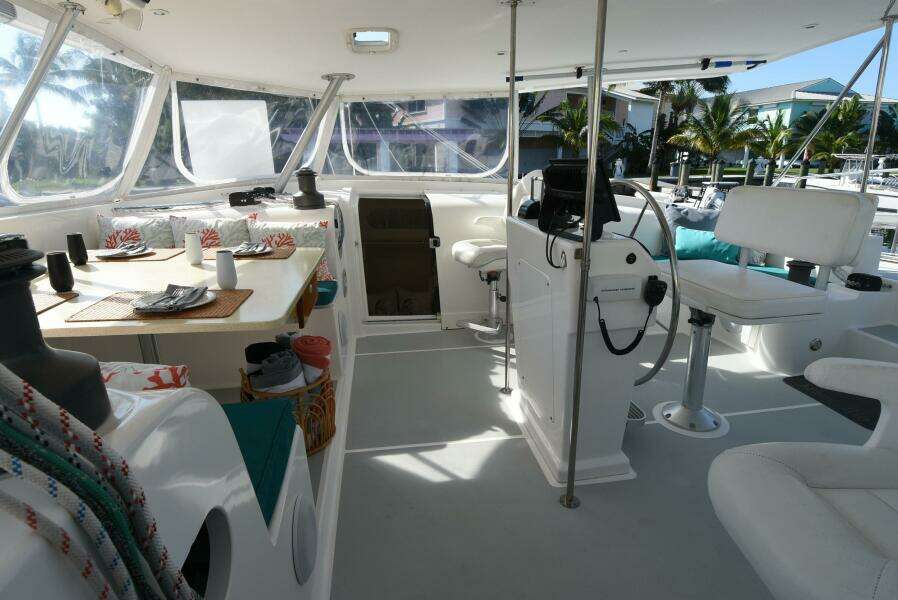 Mano Illio 41ft Maine Cat Yacht For Sale