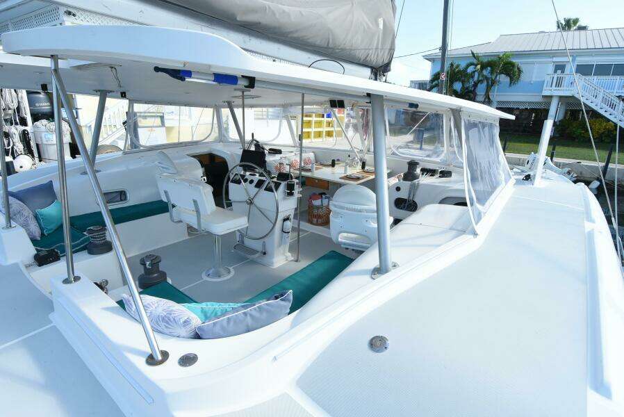 Mano Illio 41ft Maine Cat Yacht For Sale