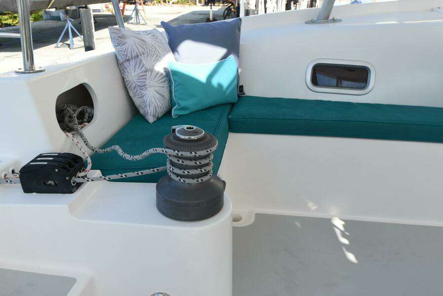 Mano Illio 41ft Maine Cat Yacht For Sale