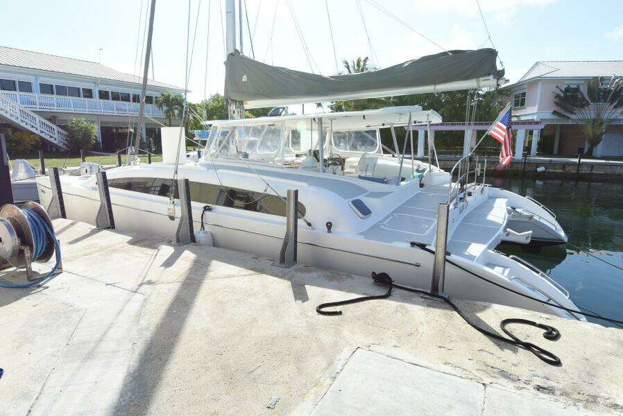 Mano Illio 41ft Maine Cat Yacht For Sale