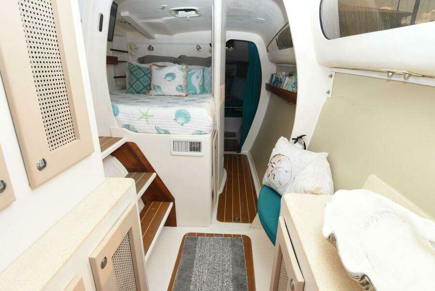 Mano Illio 41ft Maine Cat Yacht For Sale