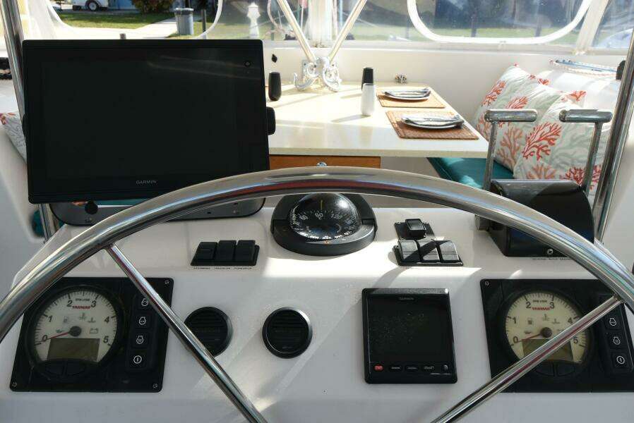 Mano Illio 41ft Maine Cat Yacht For Sale
