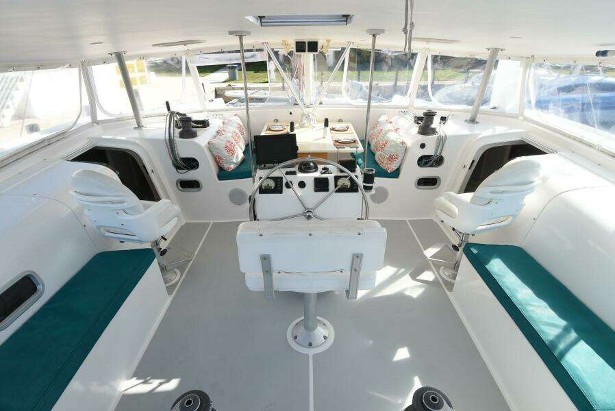 Mano Illio 41ft Maine Cat Yacht For Sale