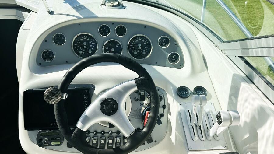 29' 2006 Monterey 298SC