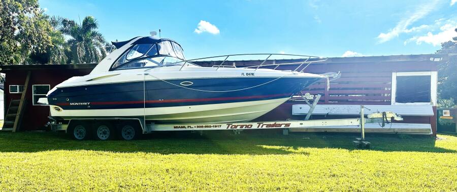 29' 2006 Monterey 298SC