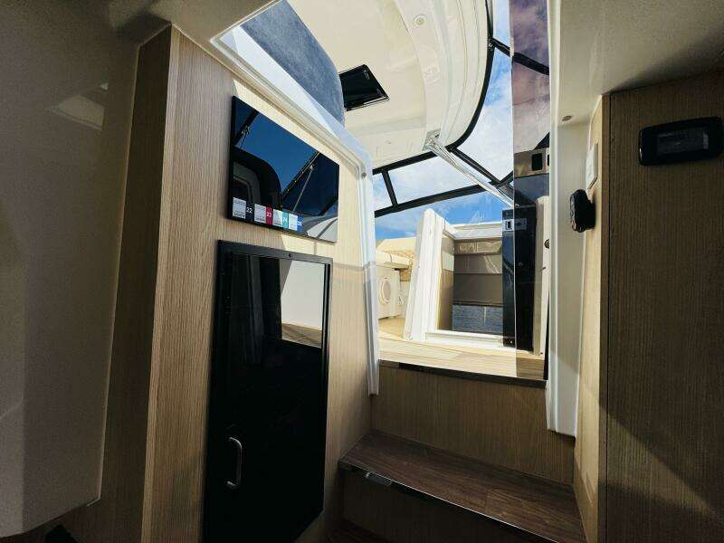 Island Jewel 36ft Aquila Yacht For Sale