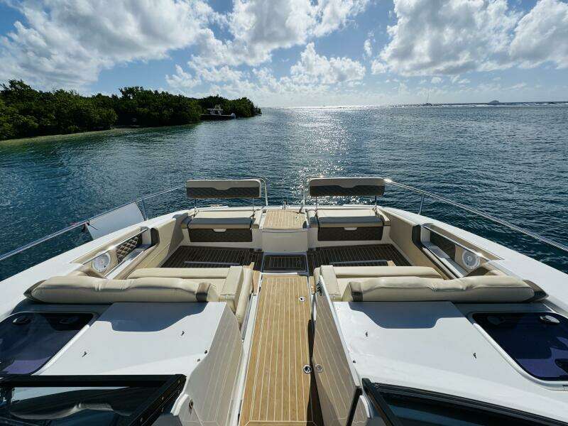 Island Jewel 36ft Aquila Yacht For Sale