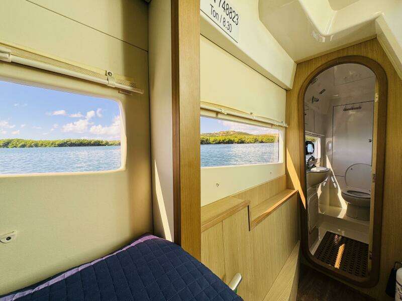 Island Jewel 36ft Aquila Yacht For Sale