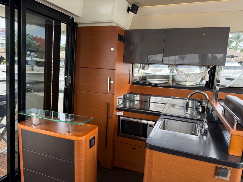 50' 2017 Prestige 500S